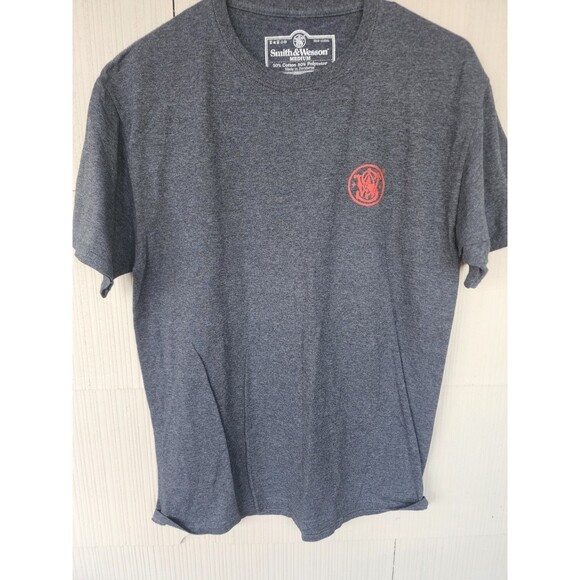 Smith & Wesson Men's Medium M Gray Top "Expect the Best" Logo Graphic T-Shirt - Picture 1 of 6